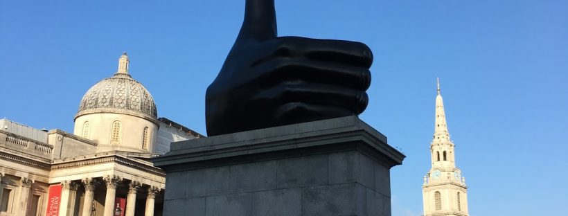 David Shrigley - Thumbs Up (Trafalgar Square, London)