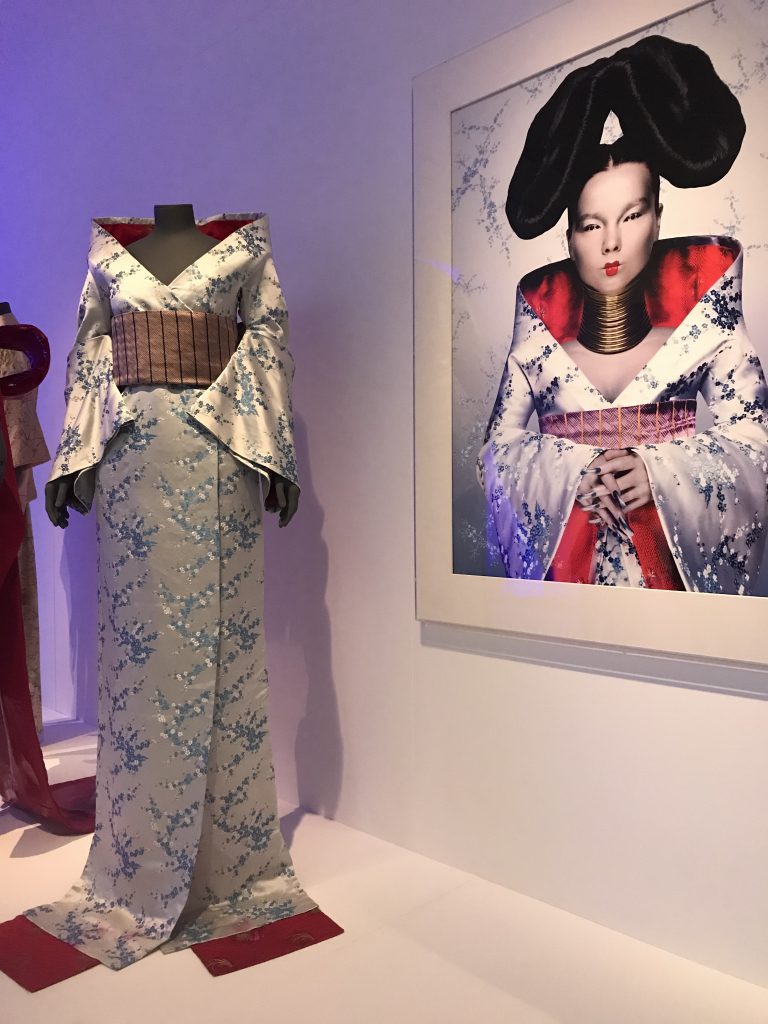 Kimono amd Bjork 